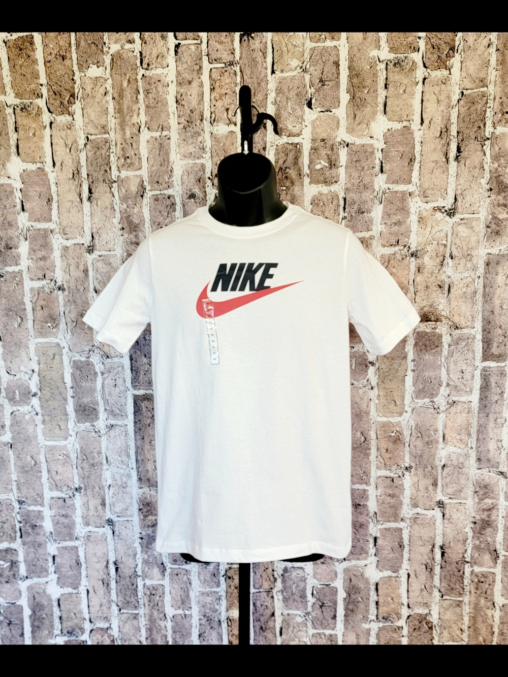 Nike Kids XL White Tee NWT